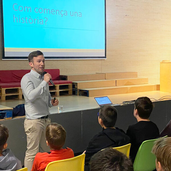 Per Sant Jordi, a l’escola rebem diferents autors i autores